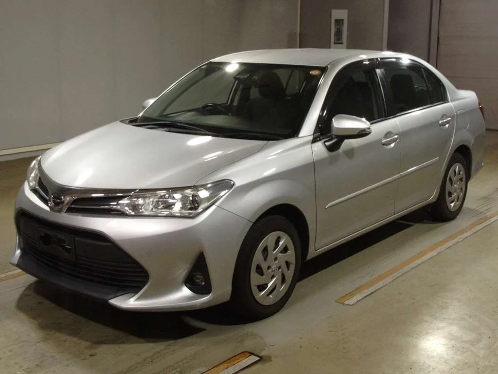 Toyota Corolla Axio NRE161 2018